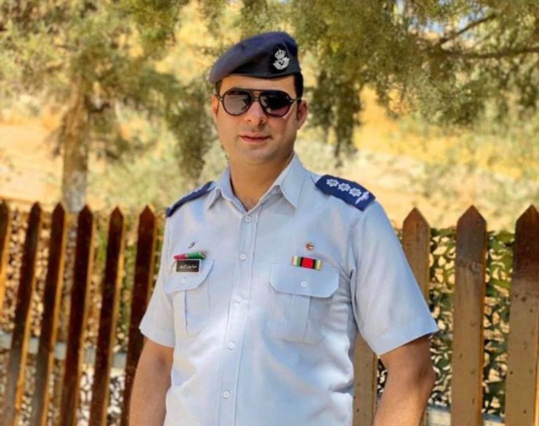 كريشان يهنئ مراد يونس ال خطاب بالترفيع لرتبة رائد
