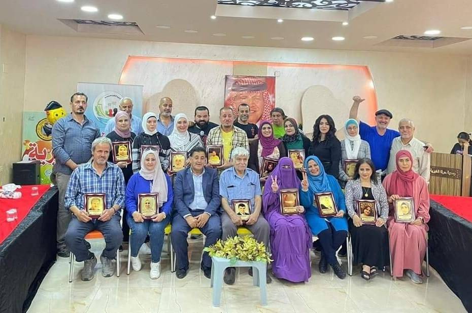 22 فنانا أردنيا يشاركون في رسم جداريات تراثية وتاريخية وطبيعية بمنطقة حرثا