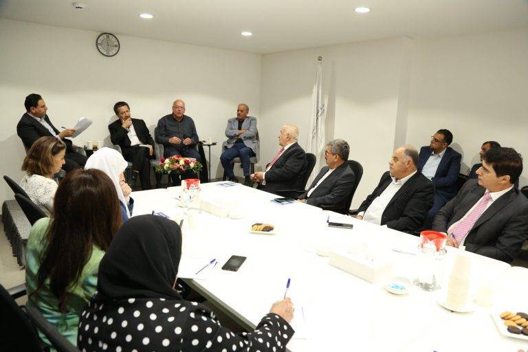 أدباء يناقشون تناول الأدب الروائي لقضايا الشتات الفلسطيني في الوطن العربي والعالم