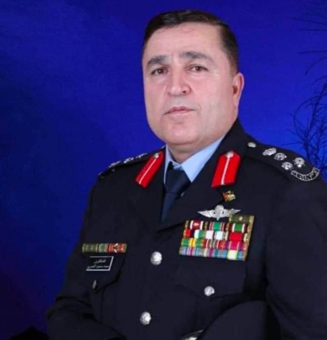 عشيرة العمري تهنئ ابنها العميد محمد بتعيينه مديرا عاما للدفاع المدني