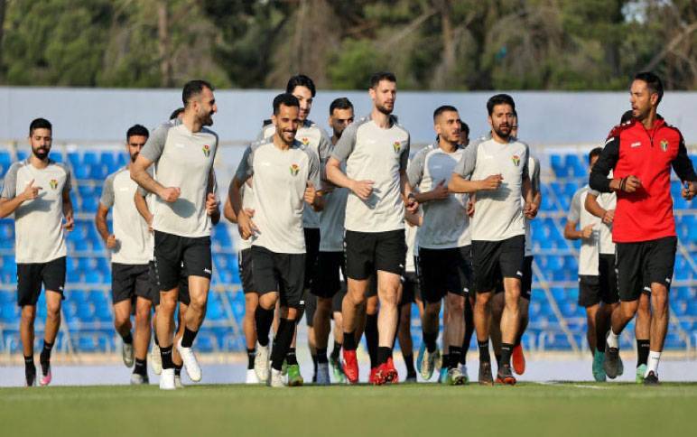 الوطني لكرة القدم يبدأ معسكره التدريبي في النمسا