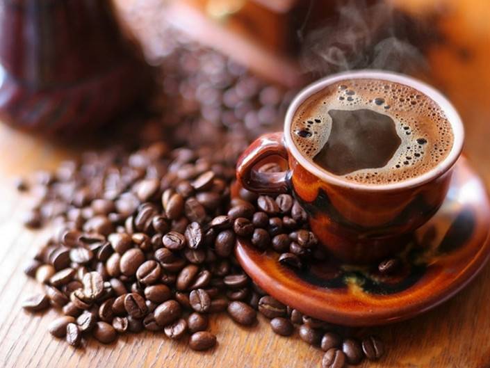 تعرفي على الوقت المناسب لشرب القهوة؟