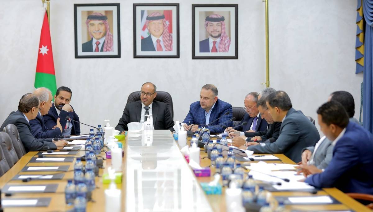 مالية النواب تُناقش تقارير المُحاسبة المُتعقلة بـالطفيلة التقنية والألمانية الأردنية