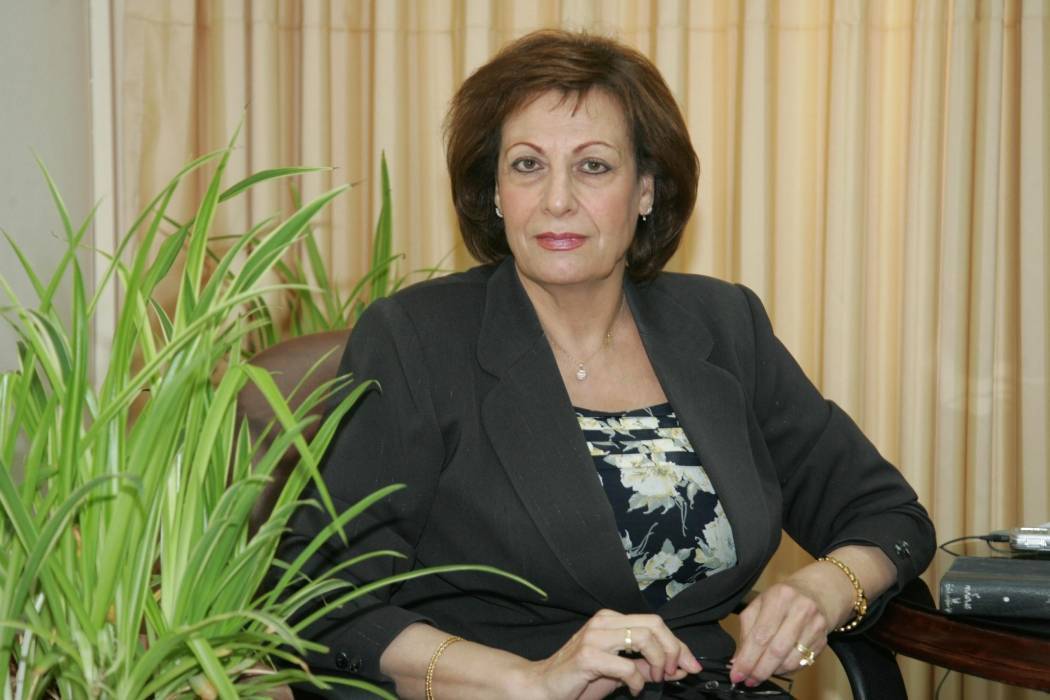 نقاد يحتفون بتجربة هند أبو الشعر الإبداعية