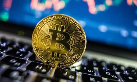 عملة بتكوين تفقد 3.7 من قيمتها