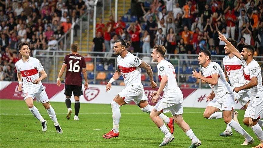 بسيناريو مثير.. منتخب تركيا ينتصر على لاتفيا