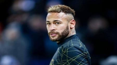الهلال السعودي يستهدف التعاقد مع نيمار