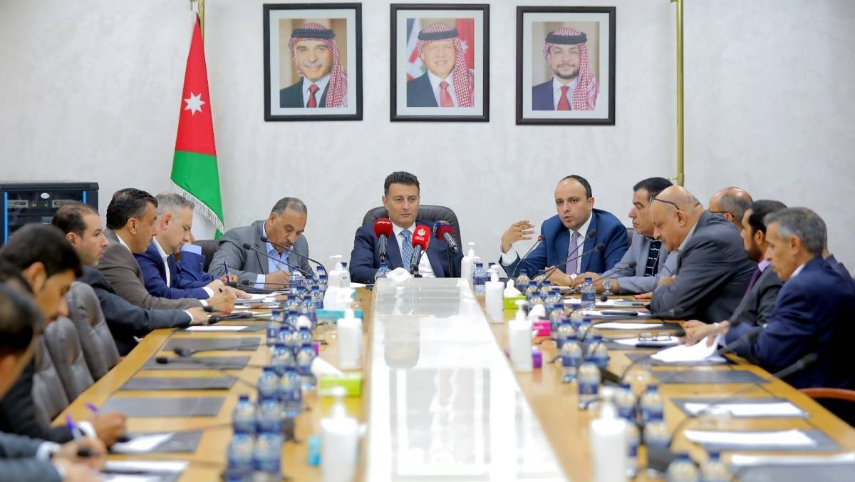 الصفدي يؤكد أهمية التنسيق النيابي الحكومي في مساري التطوير والتحديث الاقتصادي والإداري