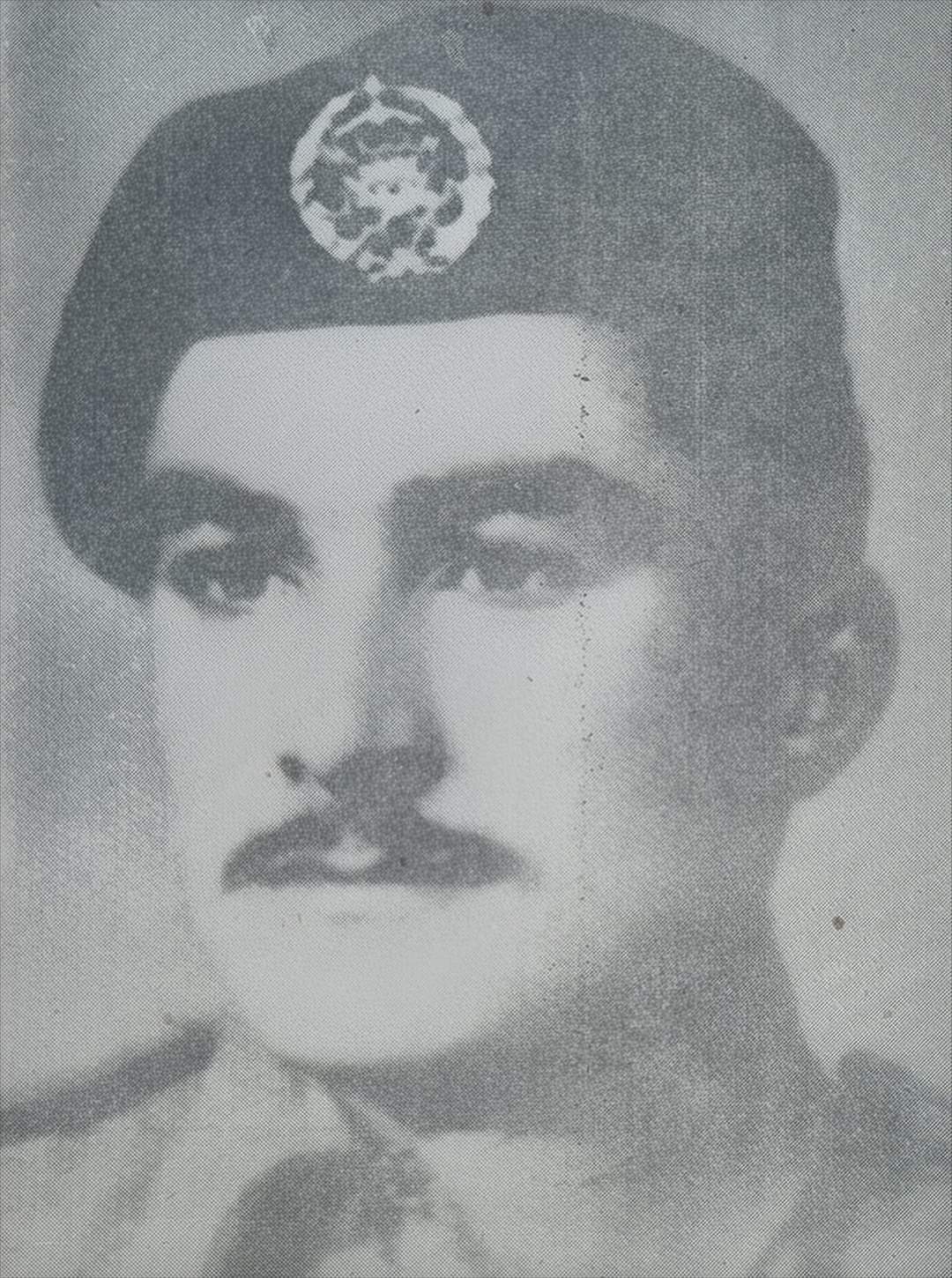 الشهيد احمد غصاب المشارفة احد ابطال اللواء المدرع ٤٠