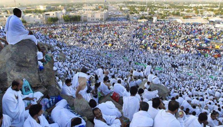 وزير الحج والعمرة يرحب بأكثر من مليوني حاج من 160 دولة