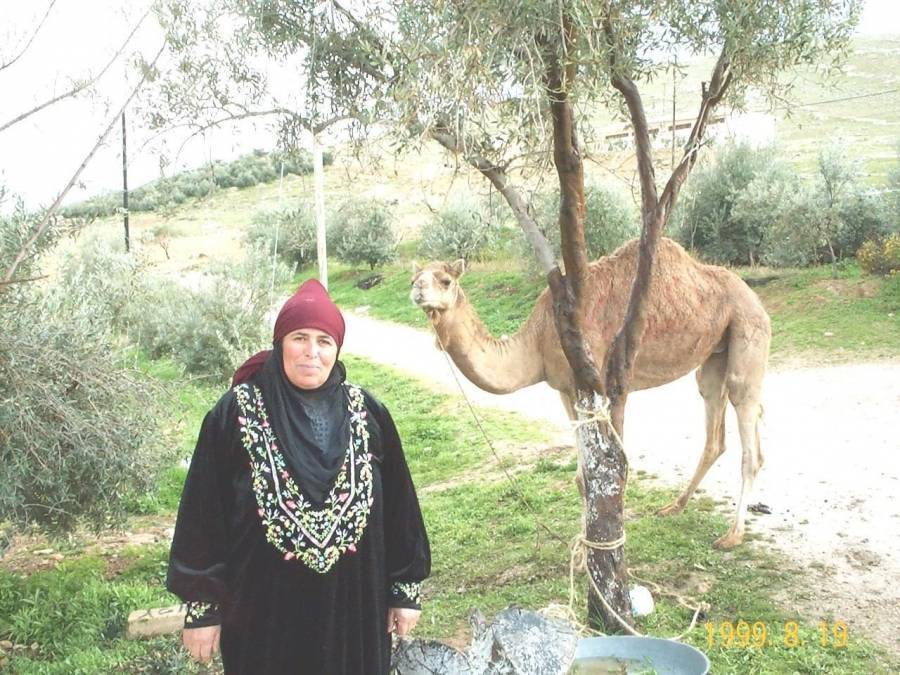 الكاتب محمود الزيودي يرثي زوجته ويستذكر 58 عاماً