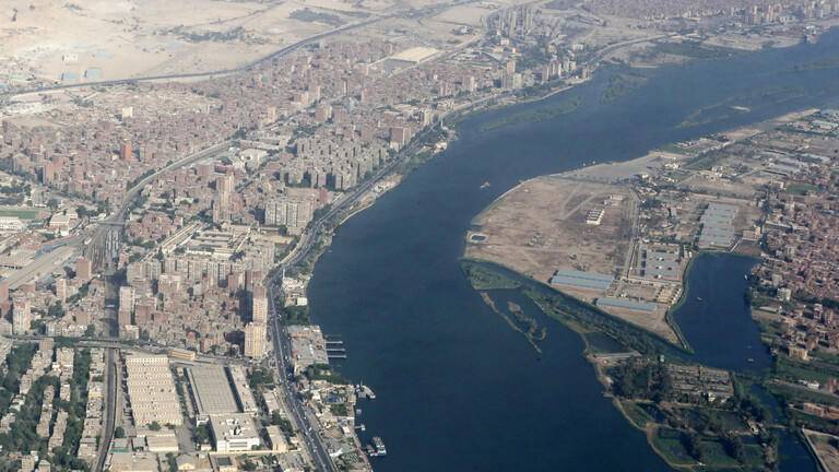 مصر تشق أكبر نهر اصطناعي في العالم  صور و فيديو