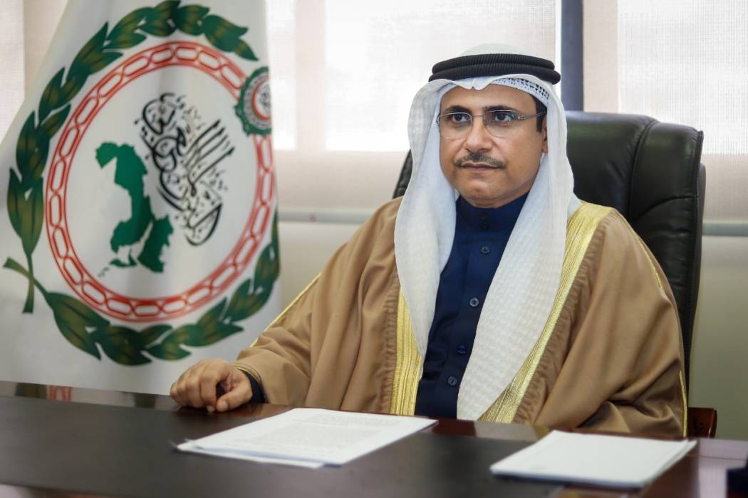 عاجل ... رئيس البرلمان العربي يستنكر إقدام متطرف سويدي على تمزيق القرآن الكريم