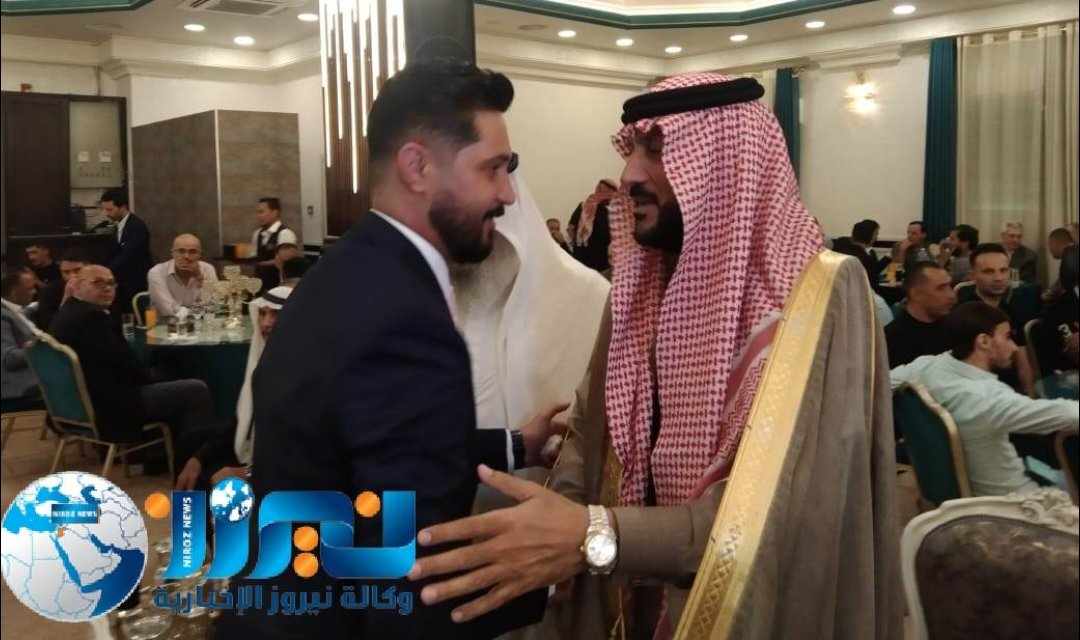 ال ابو عنزة الحياصات وال قطاش نسايب ....الشيخ عبدالكريم الحويان طلب والأستاذ انور قطاش أعطى...صور