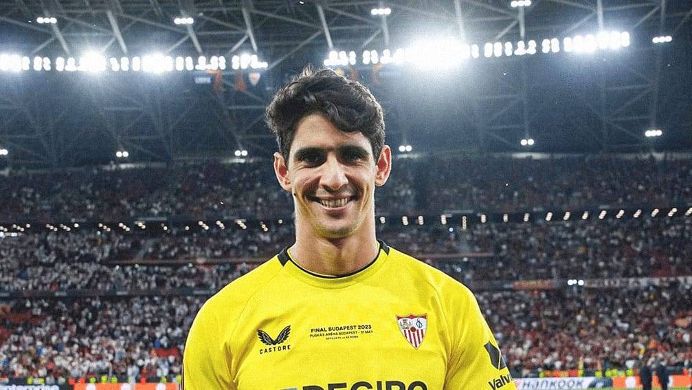 هل يتعاقد  ياسين بونو  مع النصر السعودي ؟
