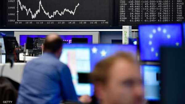 مخالفة للتوقعات.. أداء إيجابي للأسواق العالمية بالصف الأول