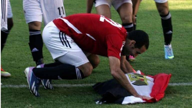 أبو تريكة يعلق على حادثة حرق المصحف في السويد