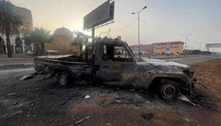 السودان.. القتال يحتدم والحلول غائبة