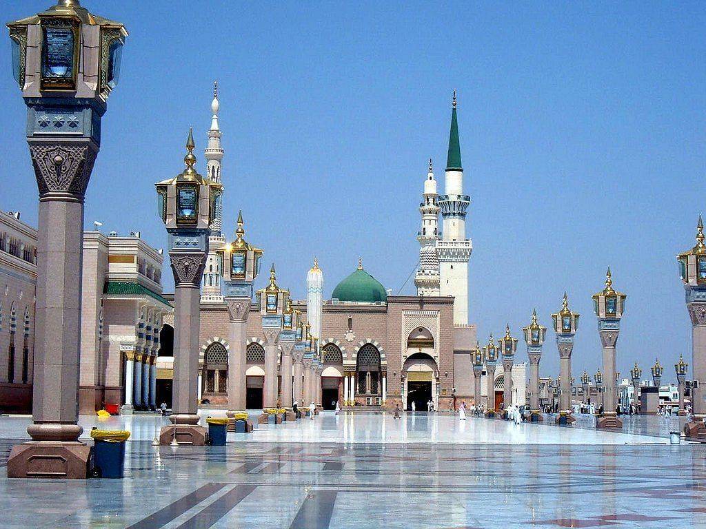 السعودية.. رياح نشطة وأتربة مثارة على المدينة المنورة