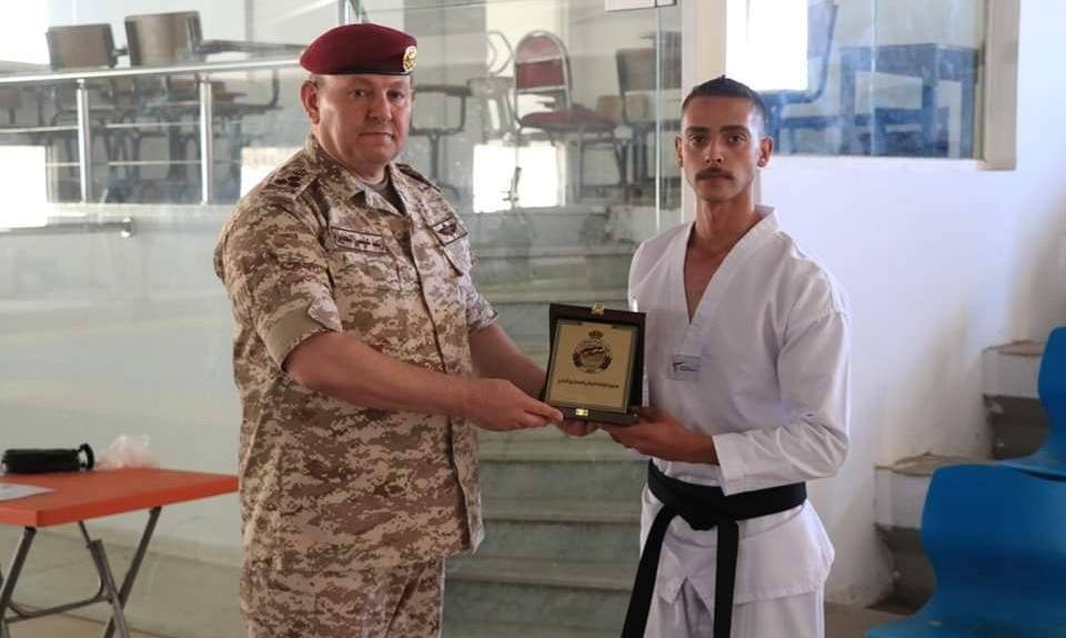 تخريج دورة التايكواندو التأسيسية في الاتحاد الرياضي العسكري...صور