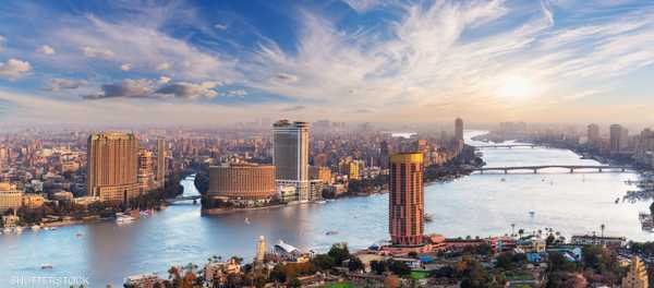 الدفع بالدولار.. شروط شراء الأجانب للعقارات في مصر