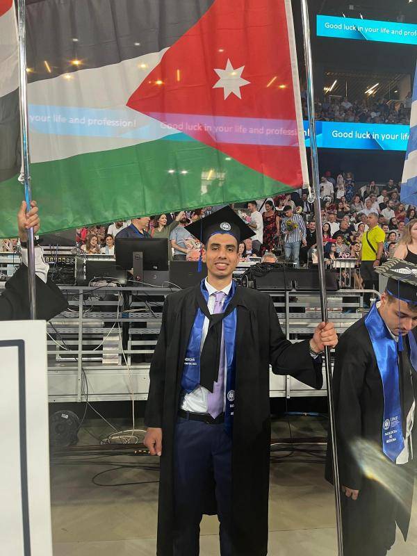 قيس عاصم موسى .. مبارك التخرج