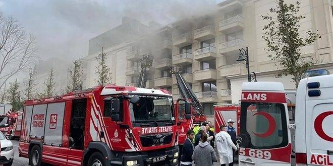 أضرار جسيمة جراء اندلاع حريق كبير بقصر أثري في تركيا