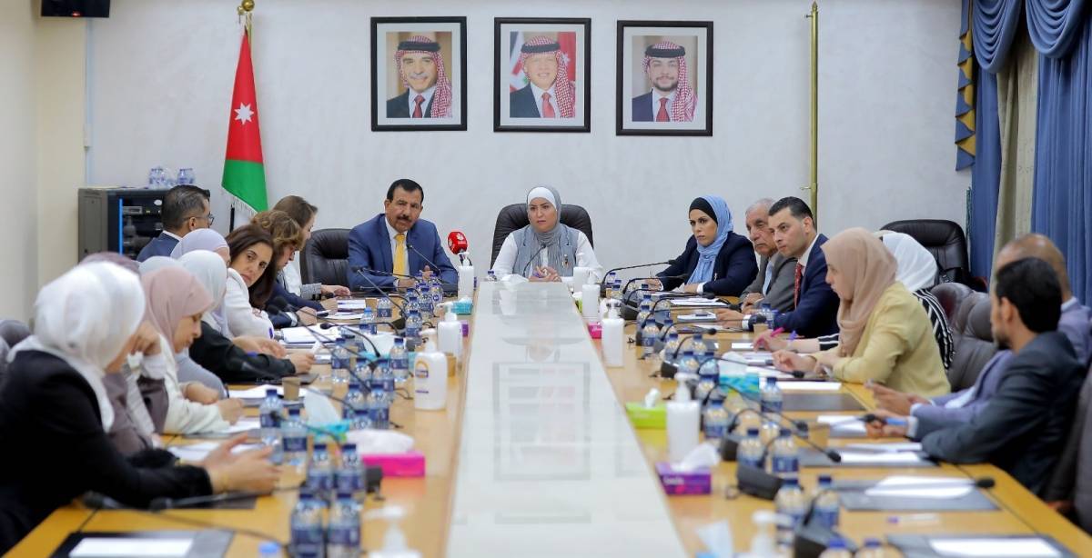 الأسرة النيابية تبحث تحديات تواجه مُعلمات في مدارس خاصة
