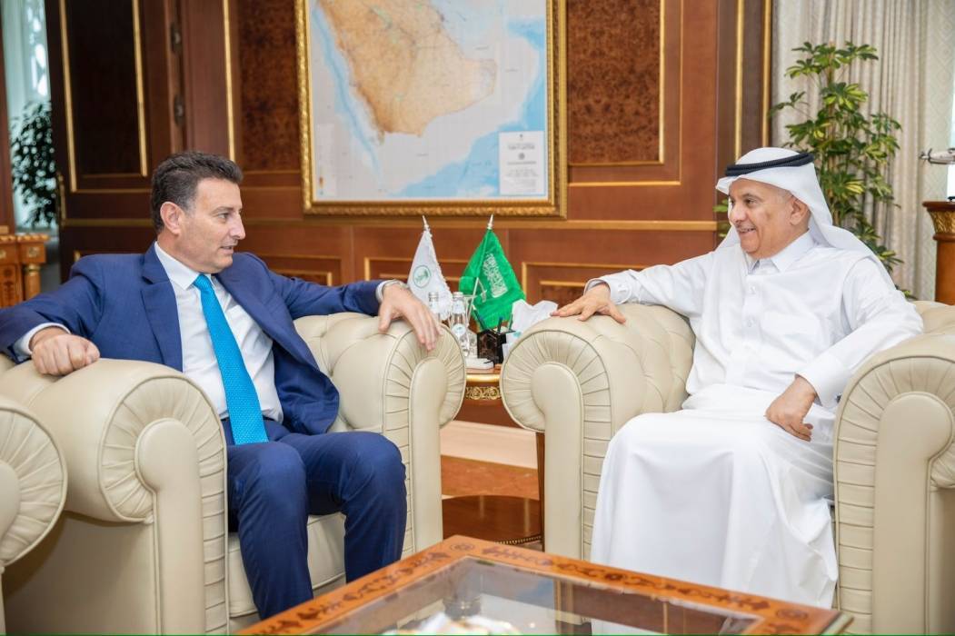 الصفدي يلتقي وزير البيئة والمياه والزراعة السعودي...صور