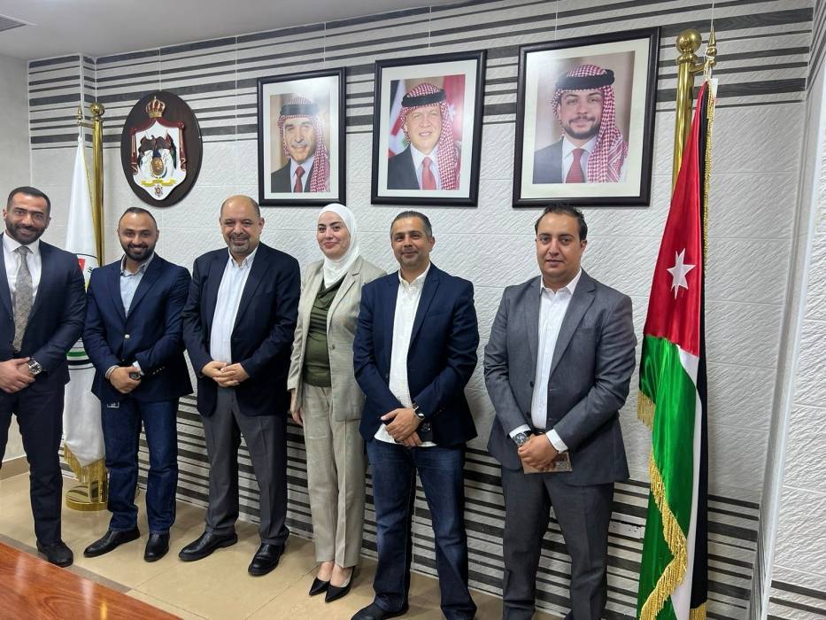 بالتعاون مع وزارتي الاقتصاد الرقمي والريادة والتنمية الاجتماعية..شركة زين الأردن تورّد غرفتي مراقبة إلكترونية مركزية للمراكز الإيوائية التابعة لوزارة التنمية الاجتماعية