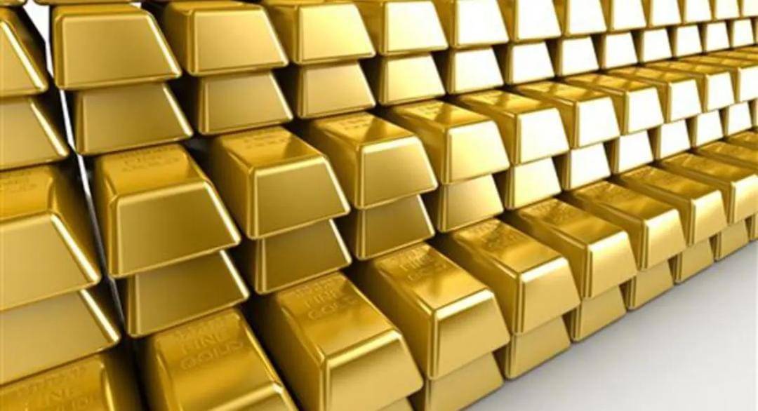 أمريكا تحتل  المركز الأول باحتياطي الذهب  والذي يتجاوز 8 آلاف طن في خزانتها