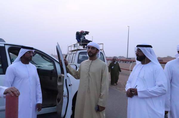 الحقايق تدشن منافسات مهرجان هجن الظبي بميدان الذيد