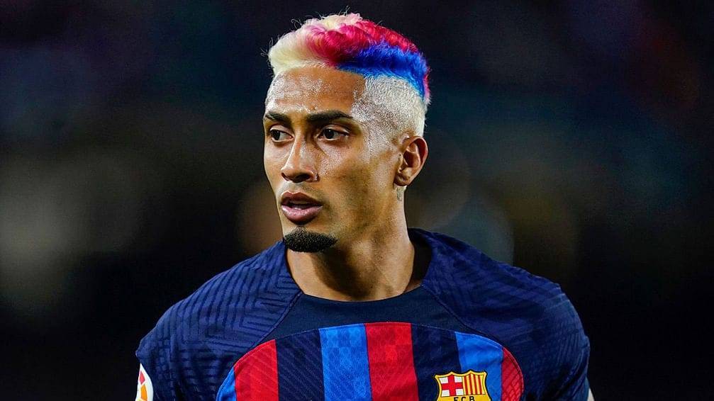 رافينيا نجم برشلونة على رادار الهلال السعودي
