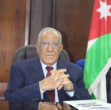 بكّار يواصل مشروعه الإبداعي والنقدي بثلاثة كتب عن الآن ناشرون وموزعون
