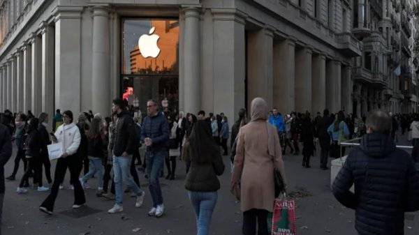 إسبانيا تفرض غرامات بقيمة 194 مليون يورو على آبل وأمازون بسبب ممارسات ضارة بالمنافسة