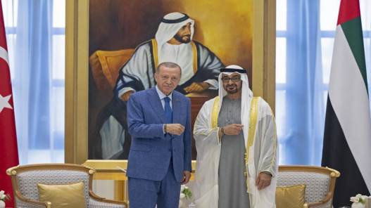 أنقرة وأبوظبي تبرمان عقوداً بـ50 مليار دولار خلال زيارة أردوغان للإمارات
