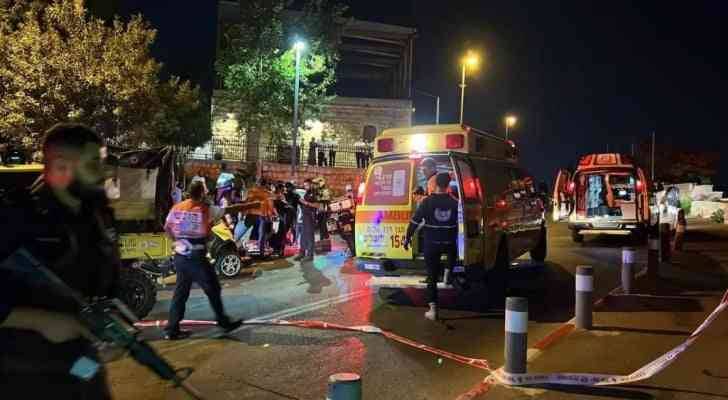 إصابة مستوطن بعملية طعن في القدس
