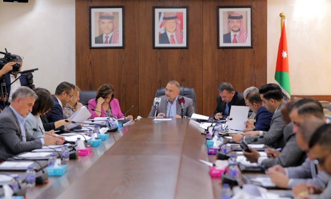 اقتصاد النواب تقر مواد بـالشراكة بين القطاعين العام والخاص
