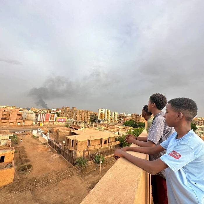 لجان المقاومة تطلق حملة تبرّعات لمحاصري ضواحي الخرطوم