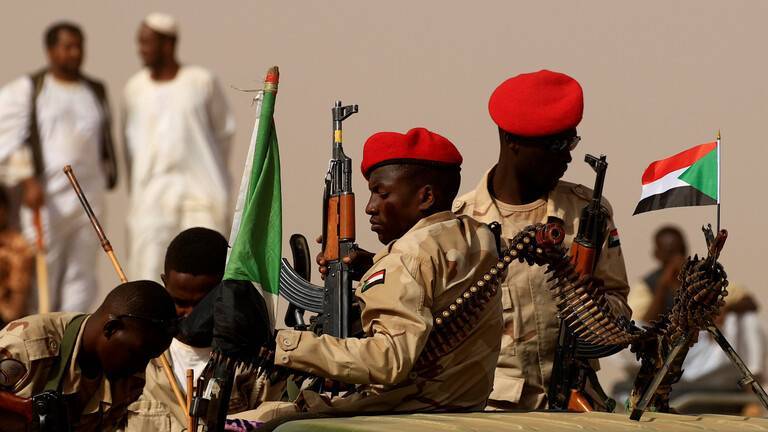 السودان.. أم درمان ترزح تحت القصف تزامنا مع المساعي الحثيثة لوقف النزاع