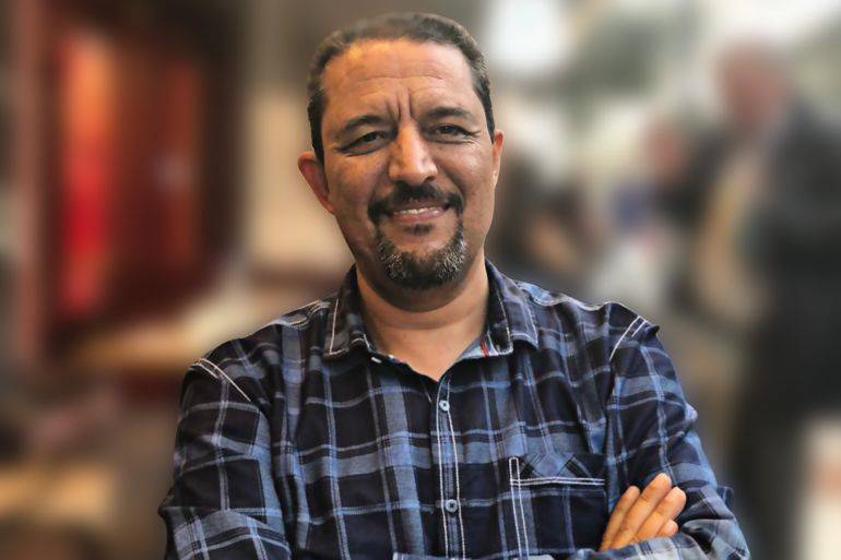 حسين جلعاد يشهر مجموعته القصصية عيون الغرقى
