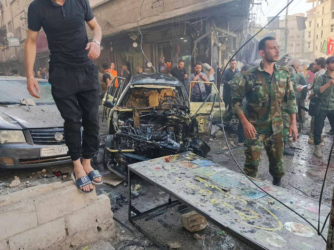 عاجل ...انفجار سيارة مفخخة يوقع مصابين في منطقة السيدة زينب بدمشق