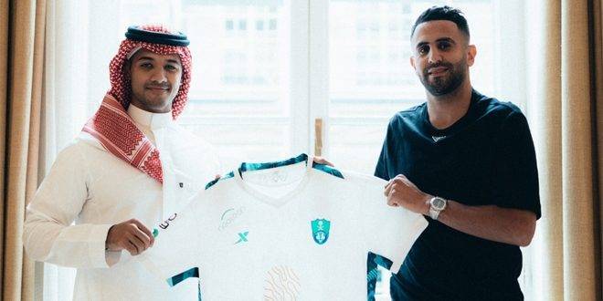 الأهلي السعودي يضم الجزائري رياض محرز