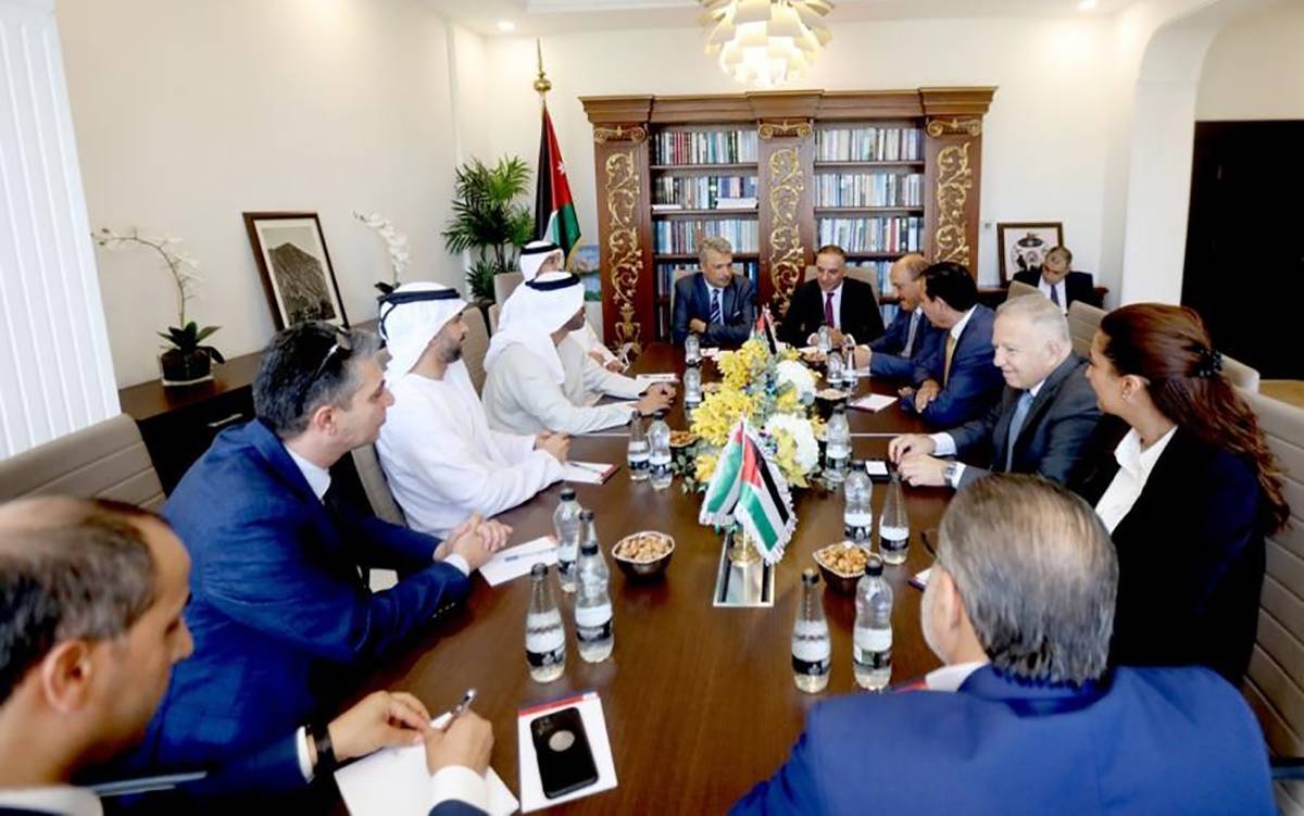 البرلمانية الأردنية الإماراتية تلتقي السفير الإماراتي