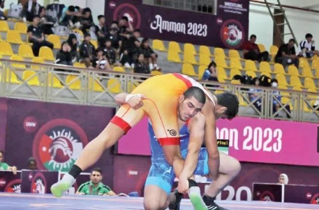 10 لاعبين يمثلون الأردن في بطولة العالم للمصارعة