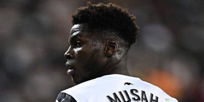 ميلان الإيطالي يضم لاعب بلنسية الإسباني يونس موسى إلى صفوفه