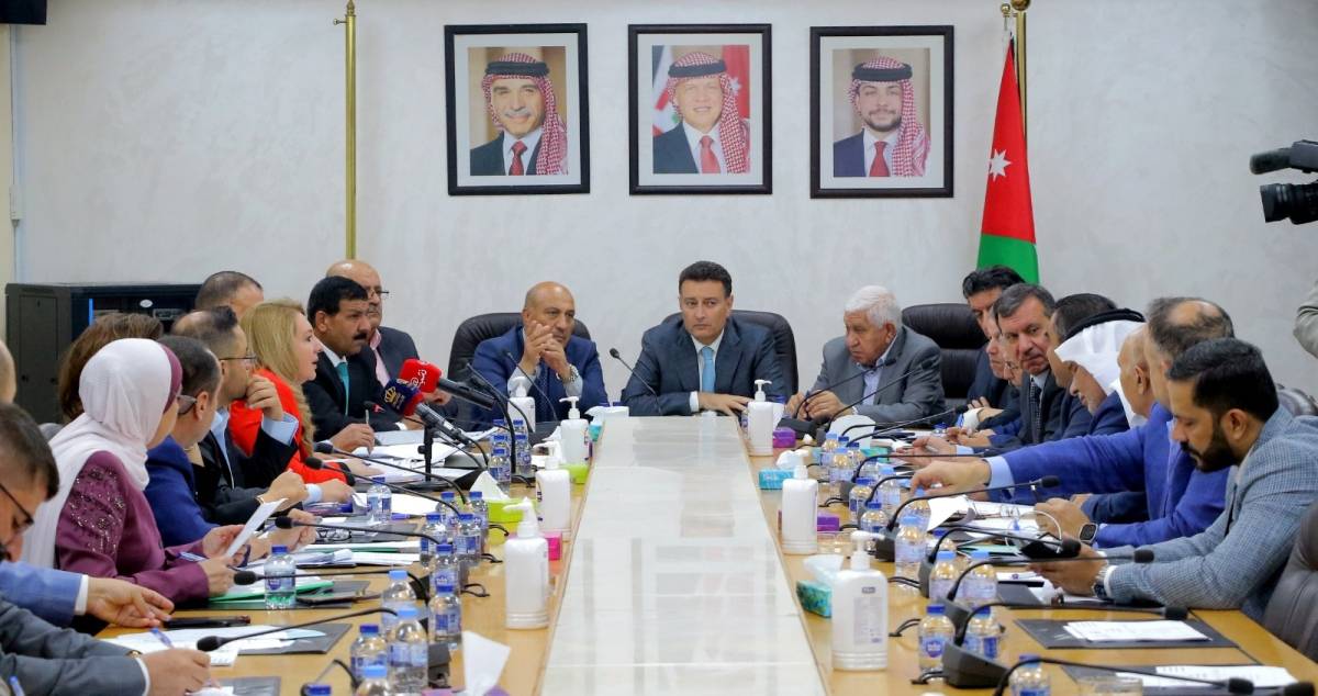 قانونية النواب تواصل مناقشة معدل   الملكية العقارية
