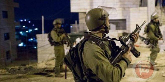 قوات الاحتلال تعتقل 25 فلسطينياً في الضفة الغربية
