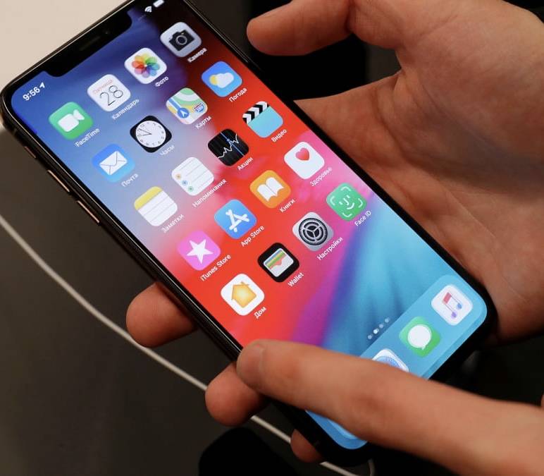 أبل تعتزم إجراء أكبر تحديث على تطبيق الهاتف في آيفون