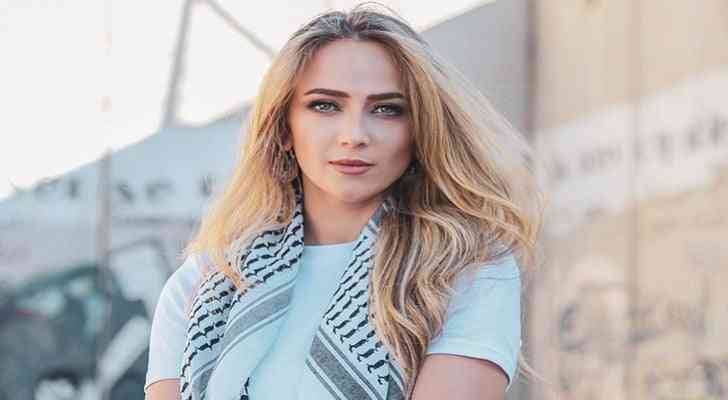 لهذا السبب.. تم تأخير حفل الفنانة دلال أبو آمنة في المدرج الروماني
